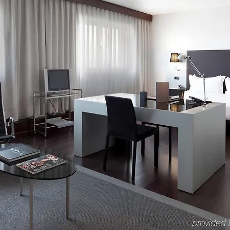 Ac By Marriott Порту